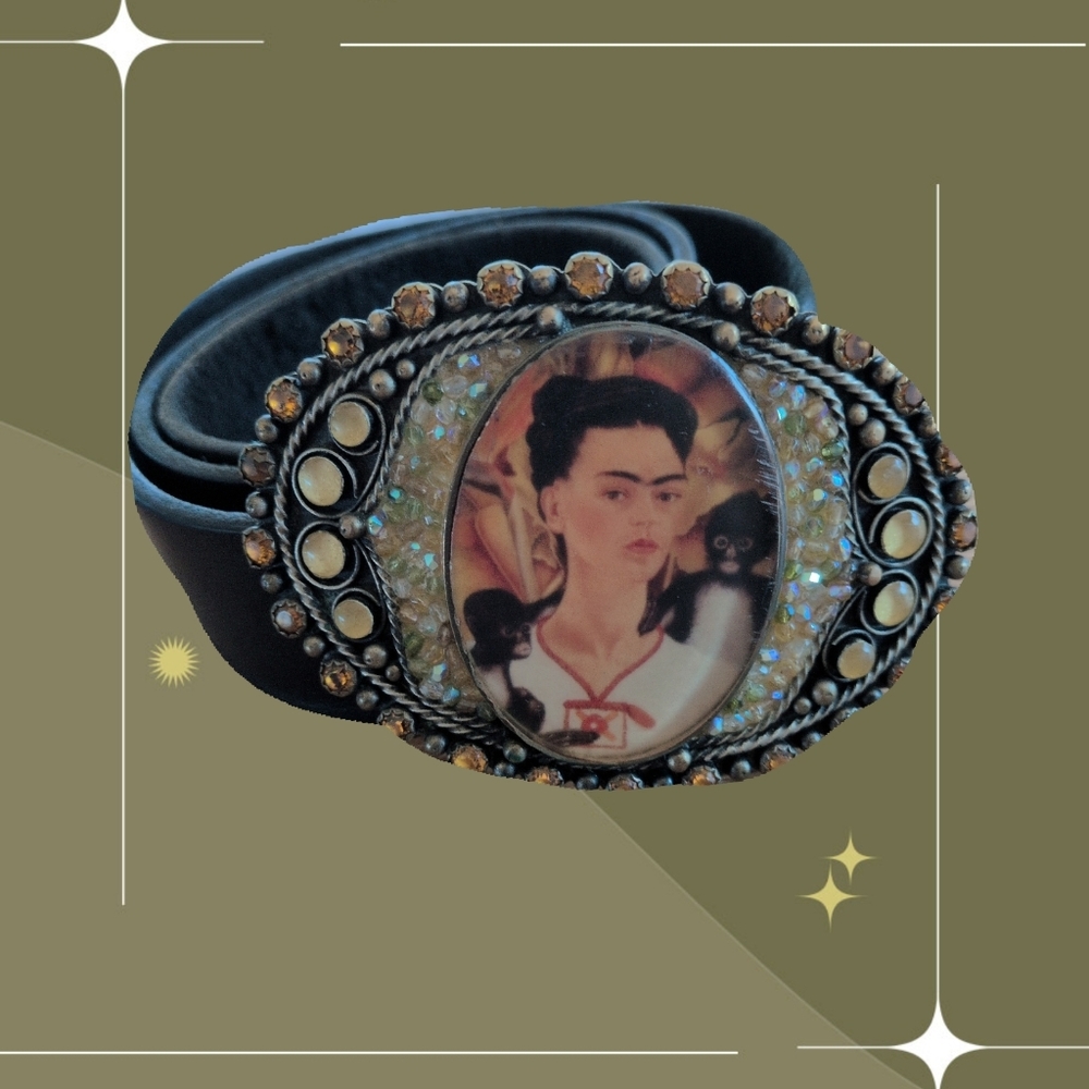 ✨ Frida Kahlo Saints And Angels Leather Belt Size 34 (Small)